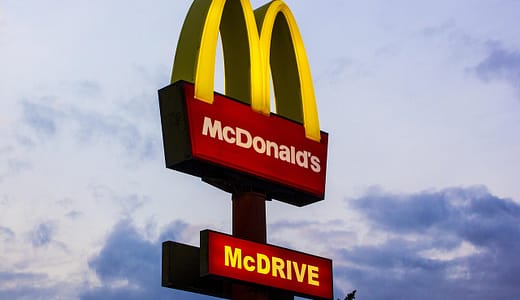 マクドナルドのシニア割引とは？お得な特典＆利用条件を解説！