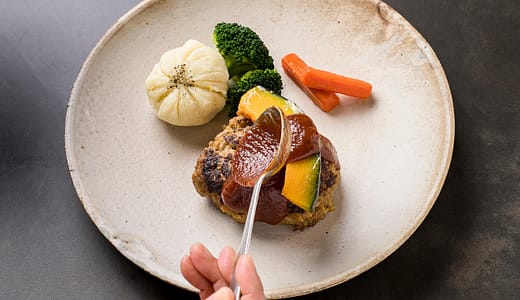 ハンバーグを焼いた後に柔らかすぎて崩れる原因は？３つの解決法で完璧な仕上がりに！