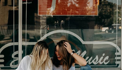 推しへの「メロい」感情が爆発！あるある体験談と感情の正体を大公開